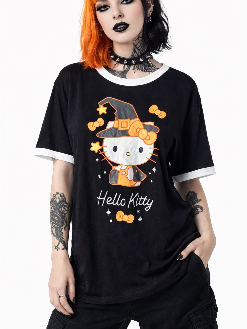 5/$25 NWT Sanrio Hello Kitty Oversized Halloween Graphic T-Shirt Size Medium